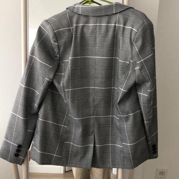 Checkered Blazer - Picture 2 of 3